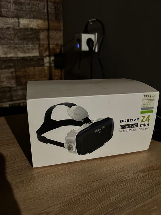 Очила за виртуална реалност, VR за смартфон, Bobovr Z4+таблет Alcatel