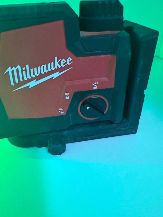 Milwaukee L4 CLL Laser