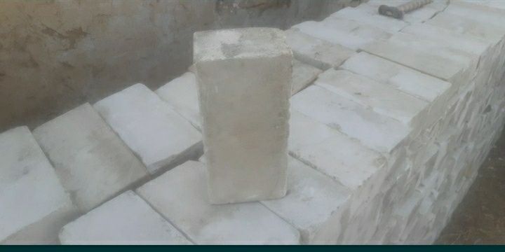 Продам белый полуторный киприч