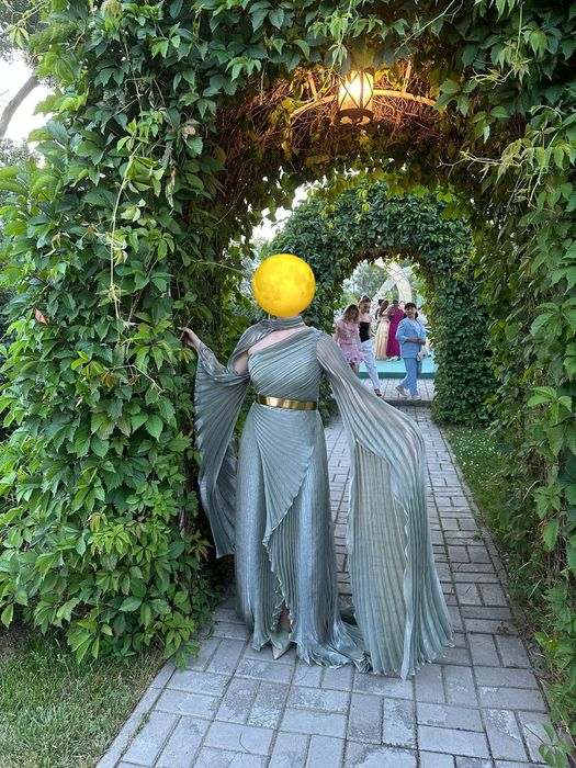 Продам шикарное платье на выпускной