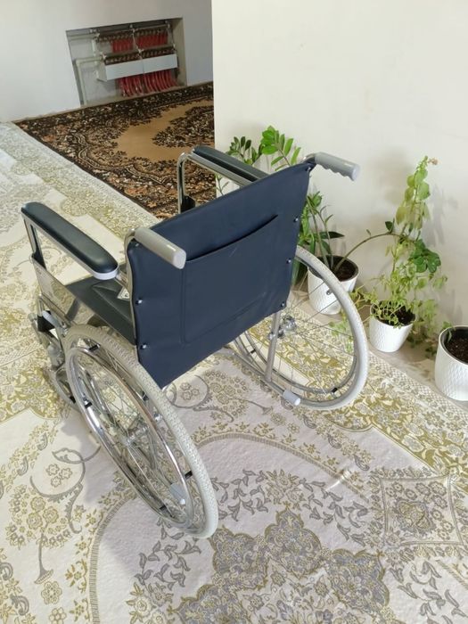 Инвалидная коляска