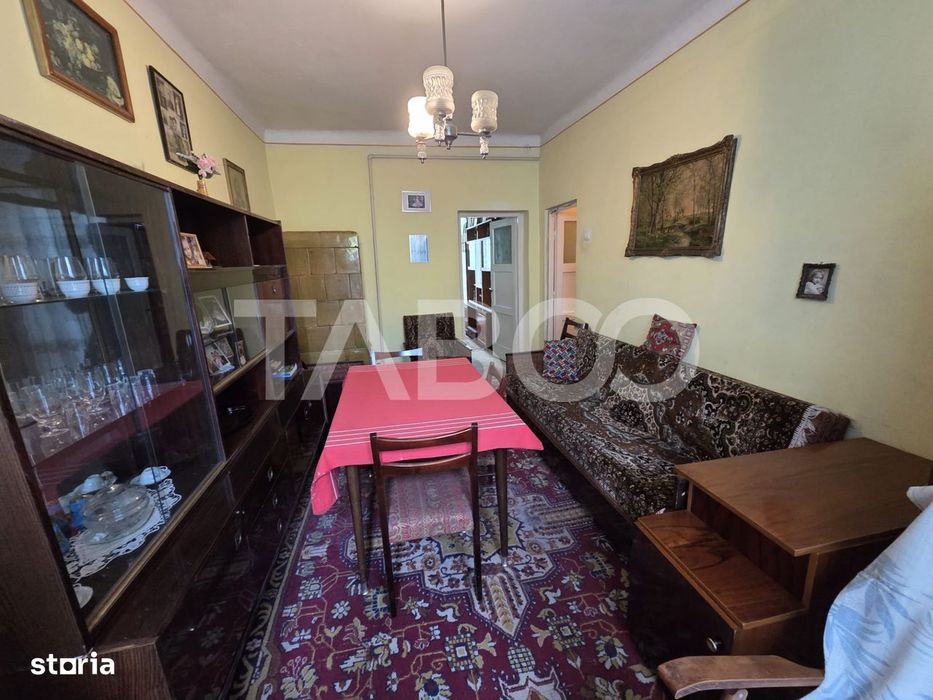 Apartament 2 camere semidecomandat 42 mp utili etajul 1 zona Negoiu