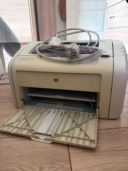 Продам принтер hp 1018