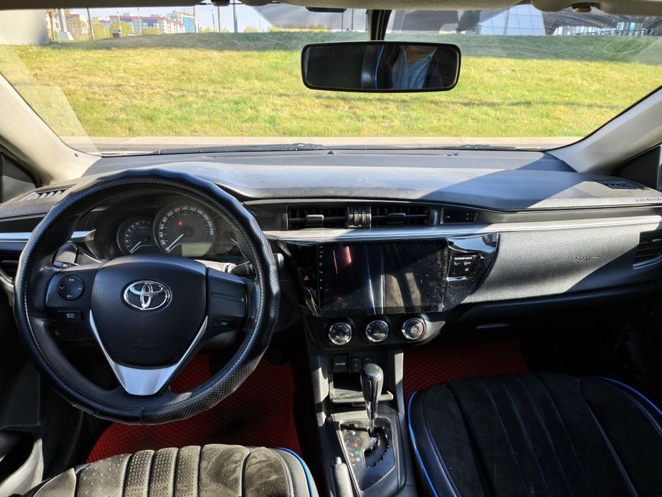 Toyota Corolla 2015 г.в. 1,6 бензин | вариатор