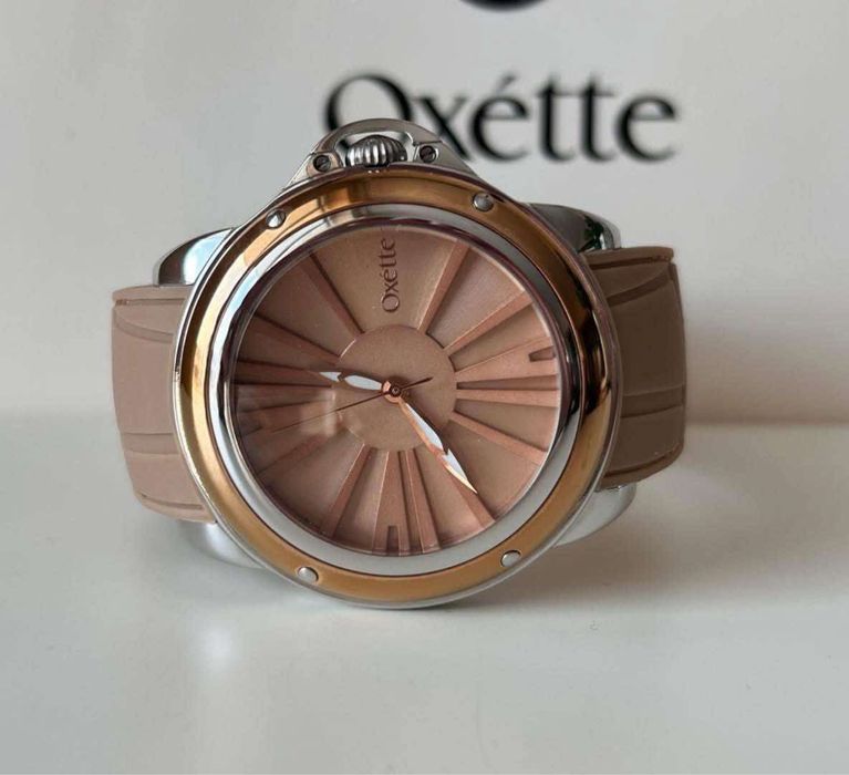 Часовник със силиконова верижка на Oxette