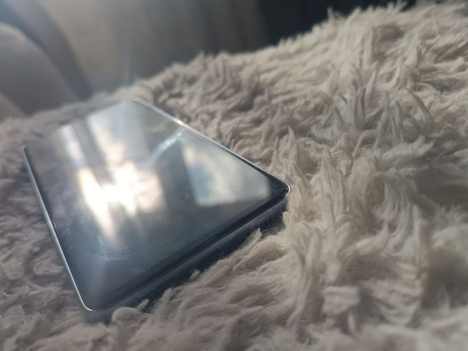 Продам Samsung galaxy A53 128 gb 5G