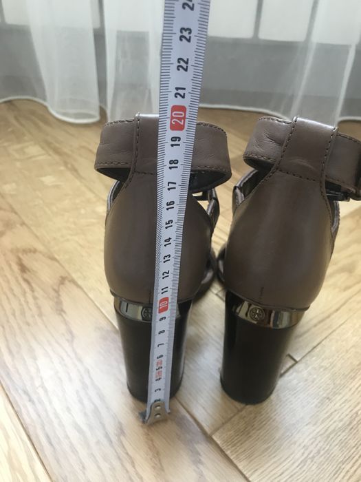 Босоножки Tory Burch