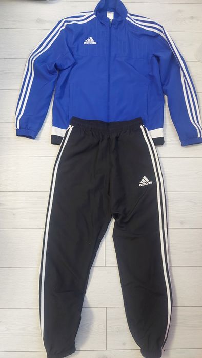 Trening Adidas mărimea S