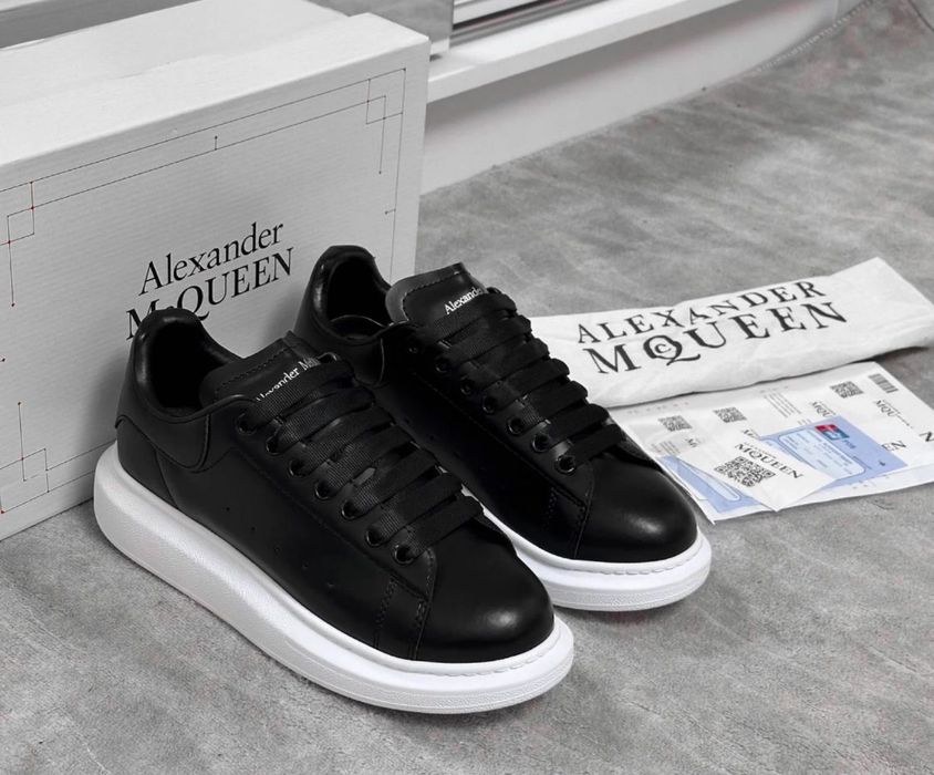 Adidasi Alexander McQueen negri full black piele