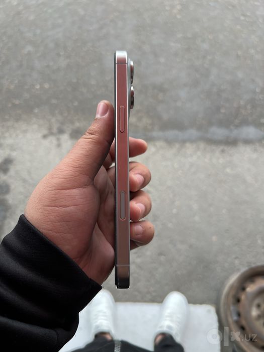 iphone 16 pro max sotiladi srocno