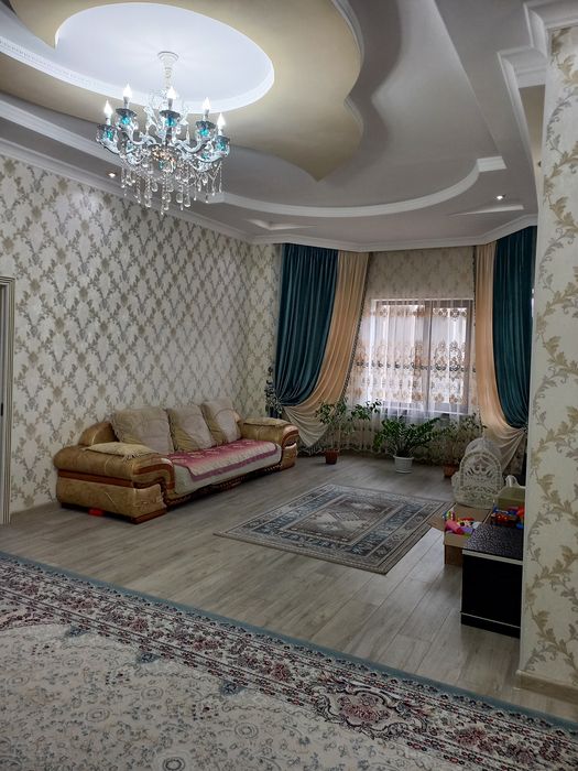 Срочно продам большой дом.