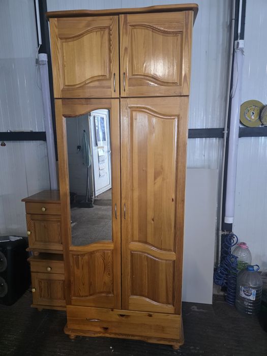 Гардероб + 2бр нощни шкафчета