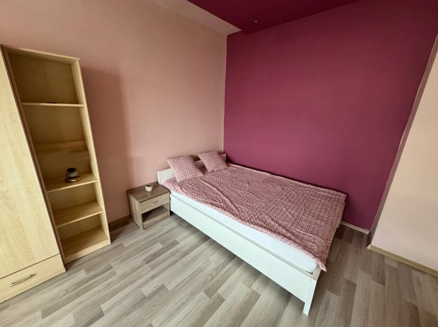 Дава се под наем Едностаен апартамент в София, Младост 1 - 47 кв.м за 518.67 € - Снимка #2