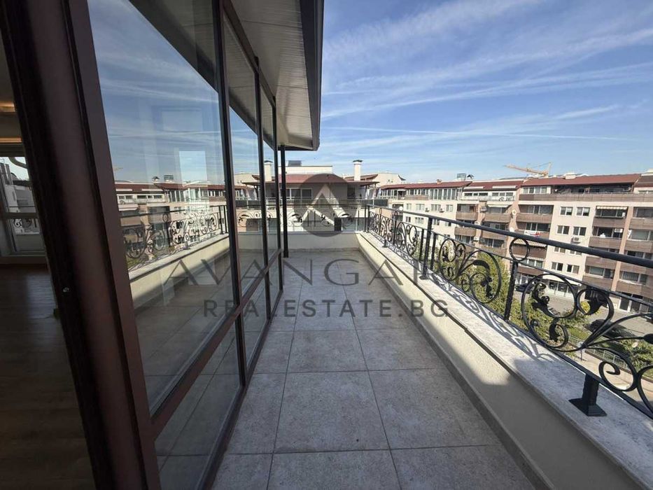 Продава се Тристаен апартамент в Пловдив, Център - 116 кв.м за 2630 €/кв.м - Снимка #10