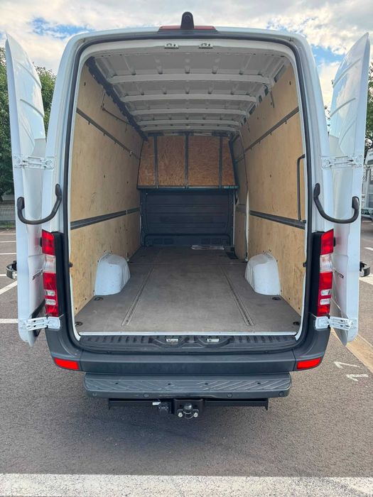 Mercedes Sprinter 319