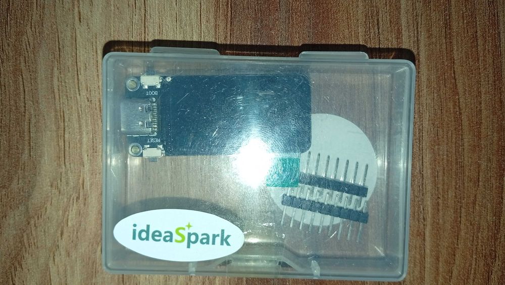 ESP32 с 4-инчов тъч дисплей с писалка - модел E32R40T и др.