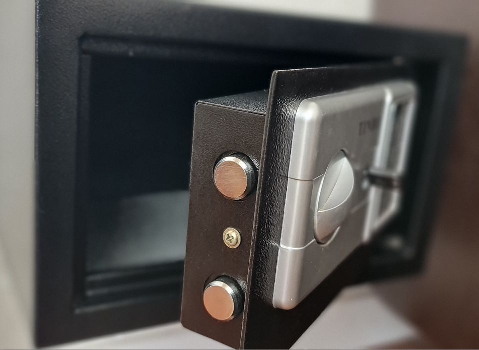 СЕЙФ  Tinbo  ...