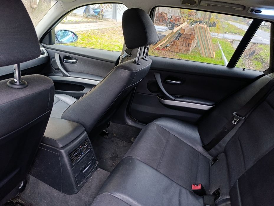 BMW 320i în stare ok