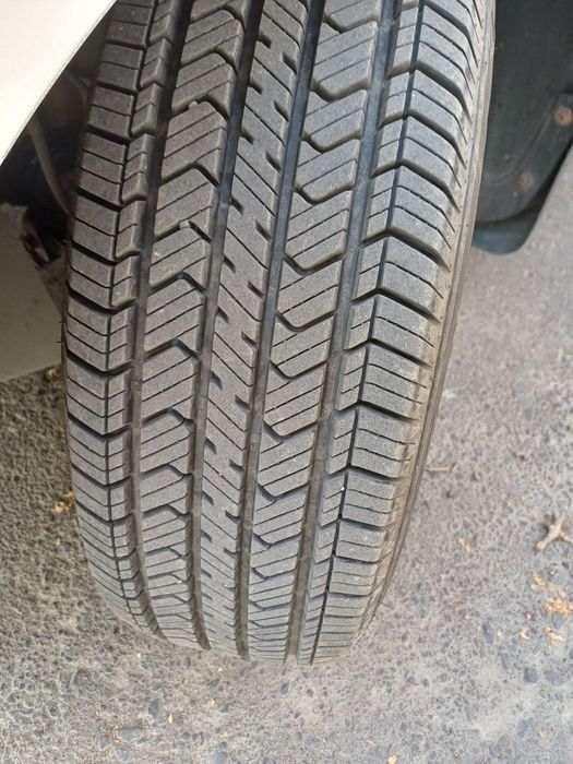 Lacetti 1.8 l kraska bor 
Benzin+metan
5200 kelishtirib beramiz
4 ta y