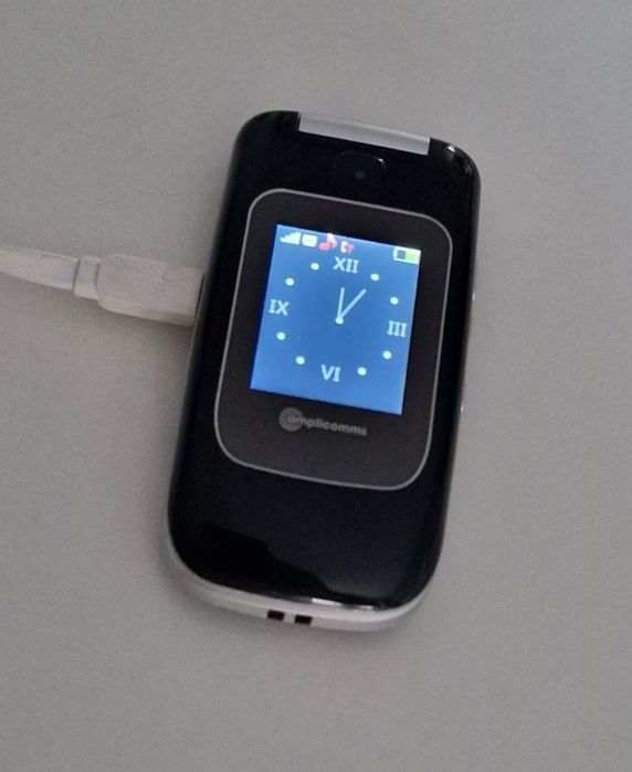 Telefon cu dublu display