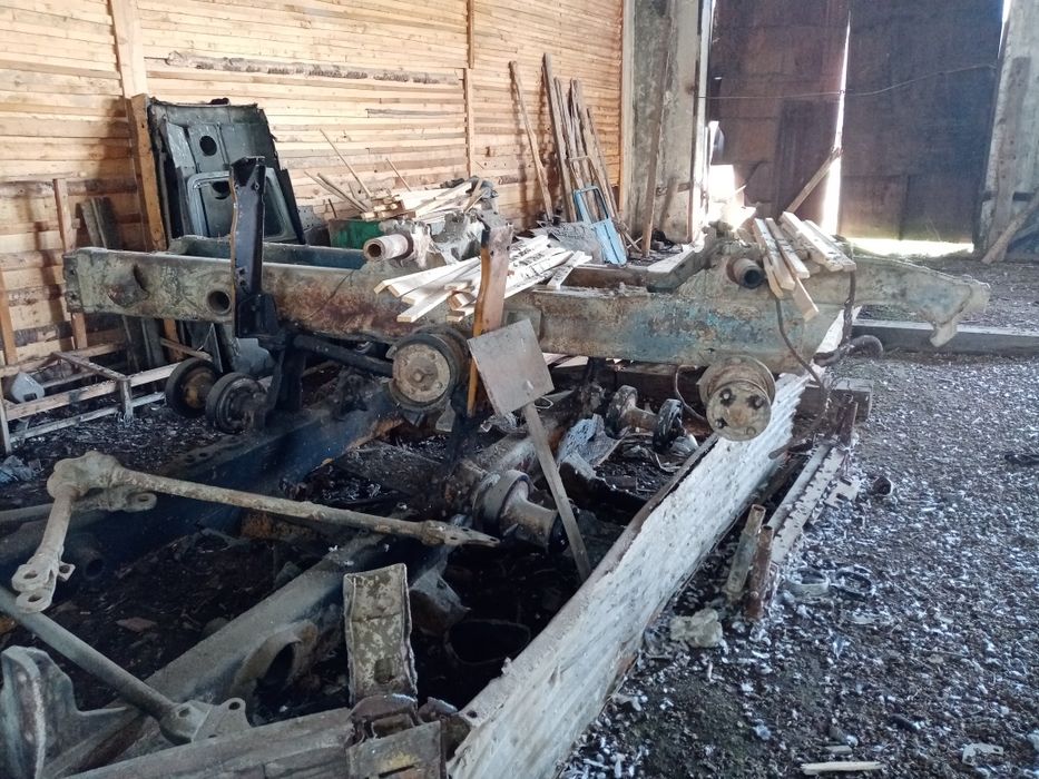 Рамы и кабины от ДТ-75