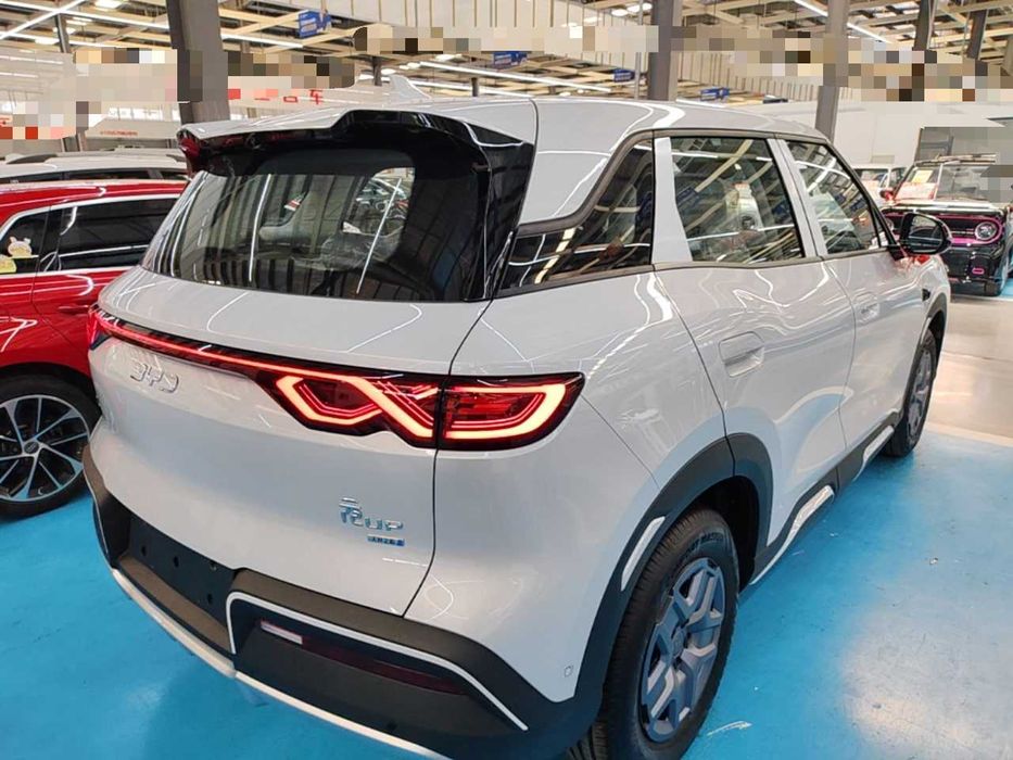 BYD Yuan UP Intelligent Driving Version 401 KM Dynamic Edition