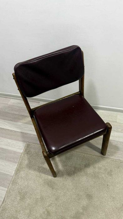 Стул Деревянный Кожаный Б/У