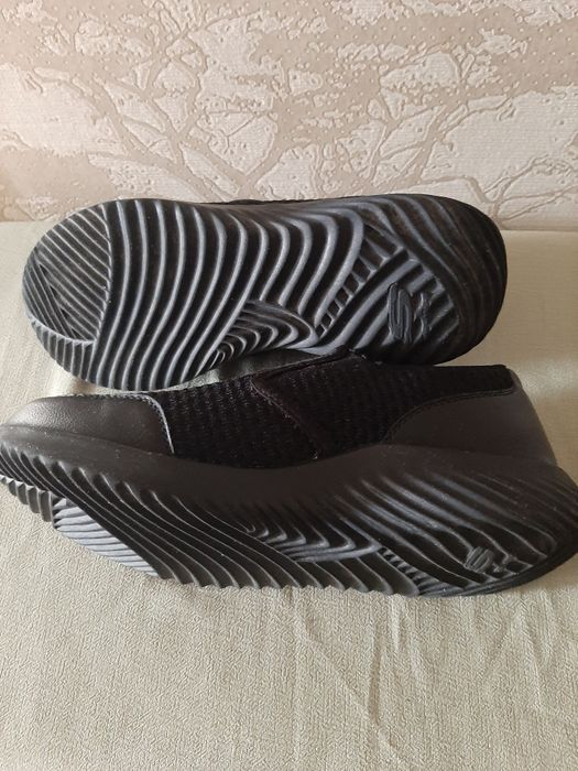 Слипоны Skechers