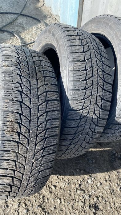 Продам шины комплек