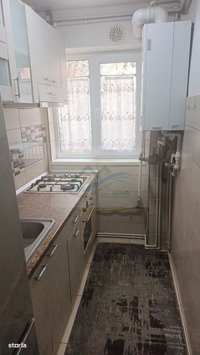 Apartament 3 camere de vânzare .