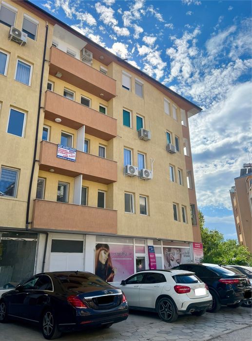 Продава се Тристаен апартамент в Сандански - 96 кв.м за 19 €/кв.м - Снимка #1