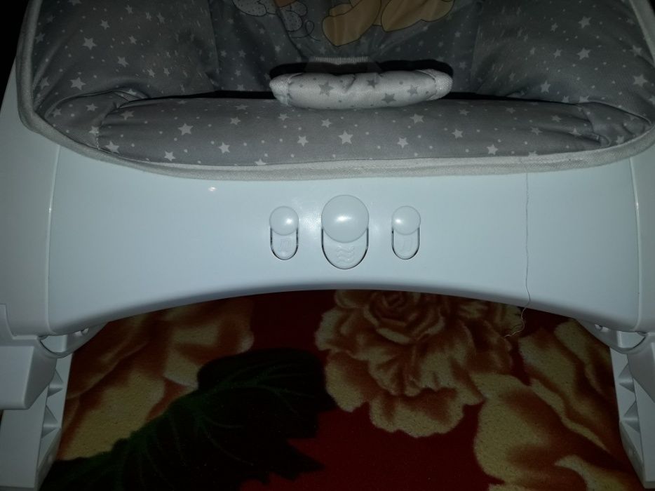 Вибриращ бебешки шезлонг Lorelli