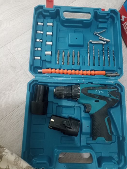 Запчасти срочно продам