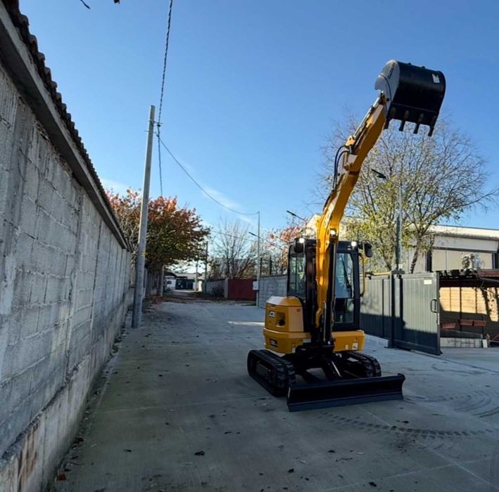 БАГЕР JCB 3.5t,САМОСВАЛ с кран 12t,БУС с борд