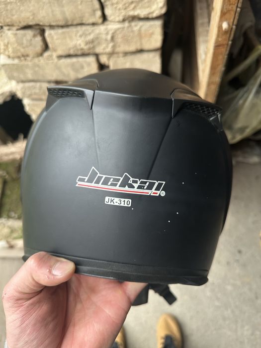 Продам мотошлем Jiekai
