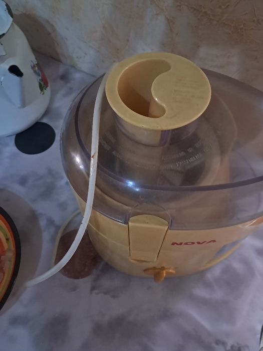 Сок выжималка б/у