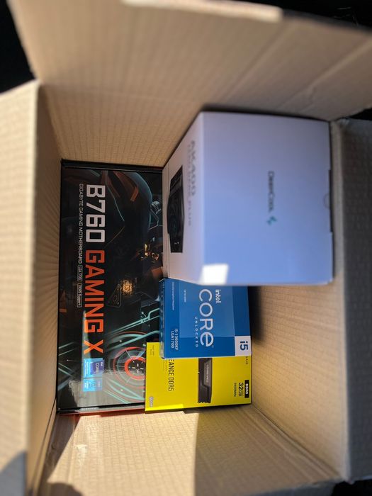 Kit i5 13600kf, b760 gaming x , cooler deepcool