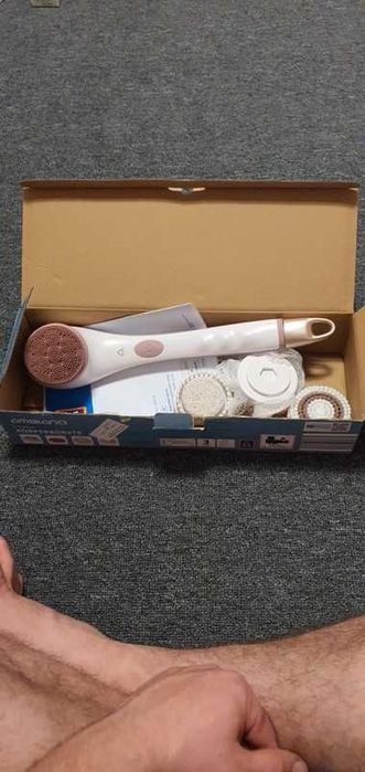 Perie de baie cu acumulator