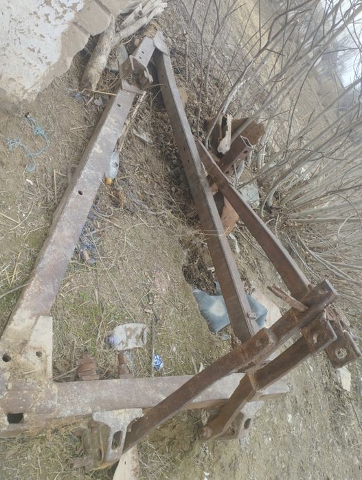 Plug ramasi srochna sotiladi