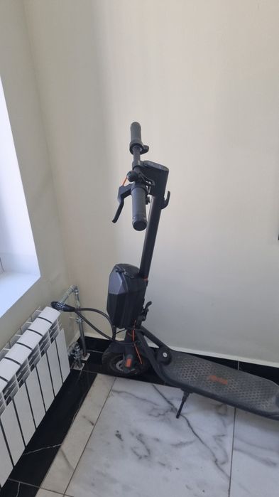 Ninebot Kickscooter F2 Pro