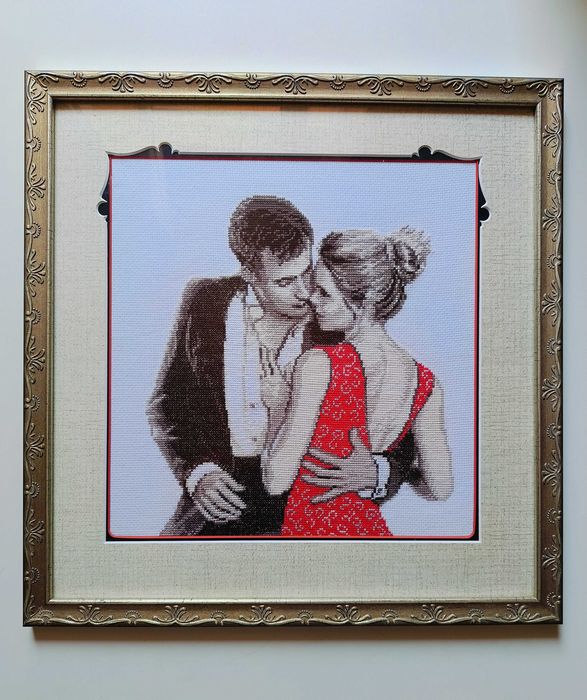 гоблен ,,Флирт", ръчно ушит , рамкиран