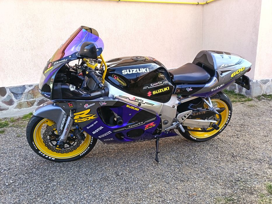 SUZUKI   GSXR  600   !   stare   FOARTE   BUNA