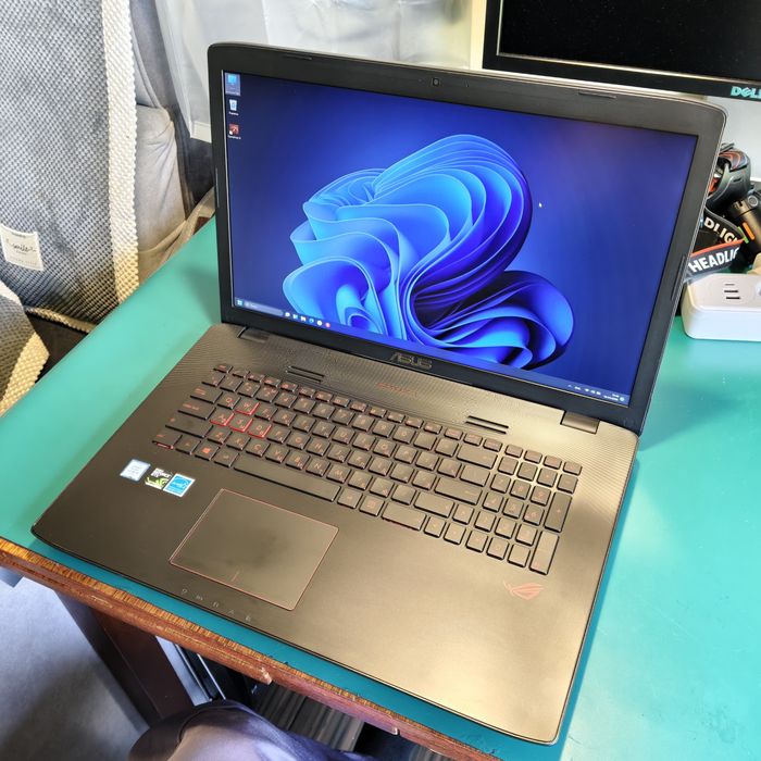 Asus Tuf Gaming с большим экраном