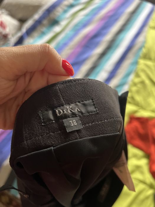 Официална пола Dika