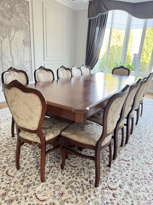 Продам стол 3.6  со стульями12 шт