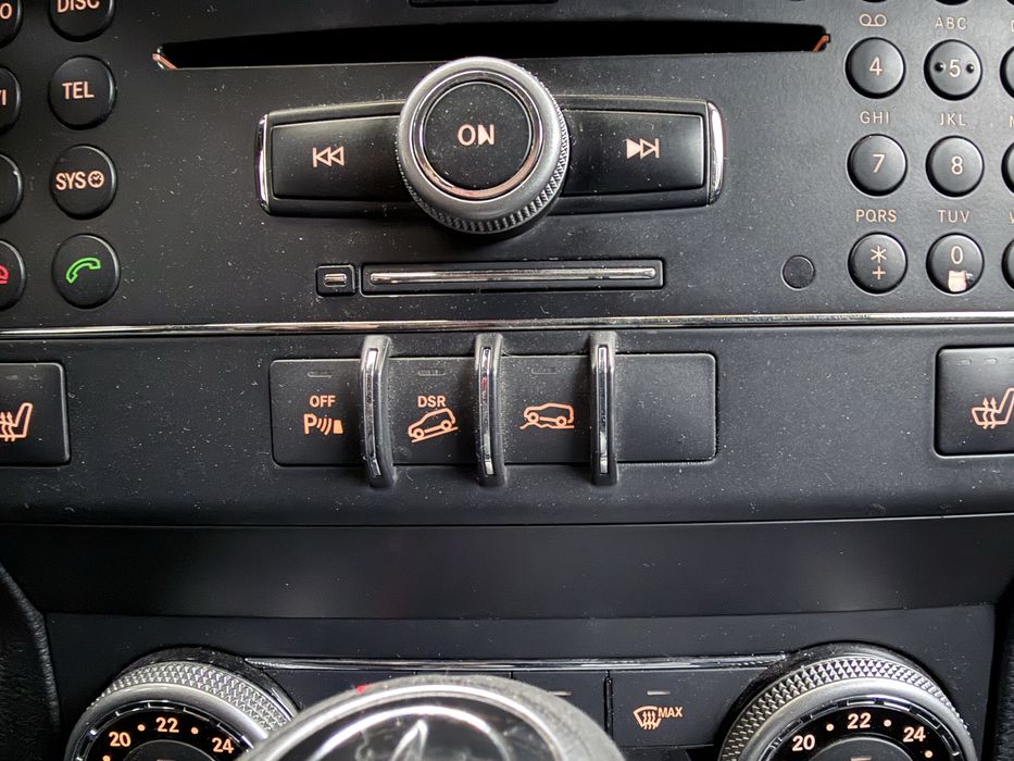 Продам Mercedes GLK280