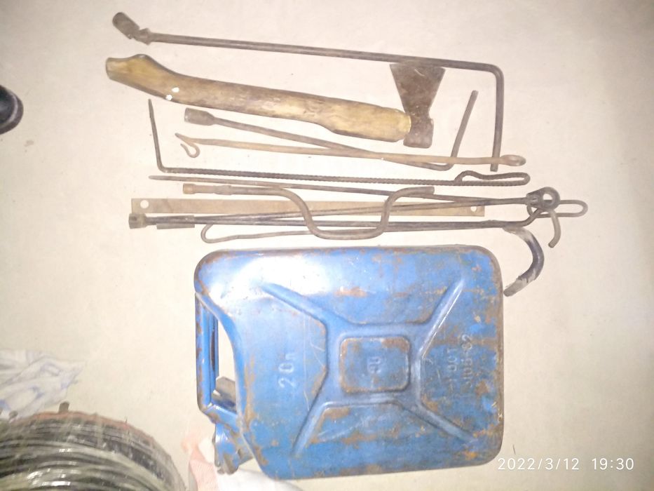 Продам ключи, дверца печная, электродвигатель