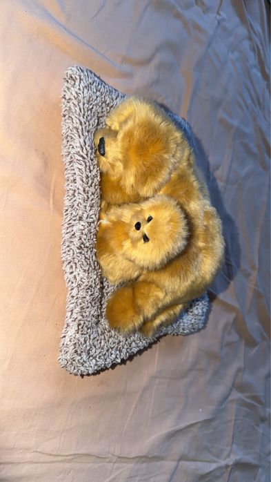 Мягкая игрушка в виде собачек