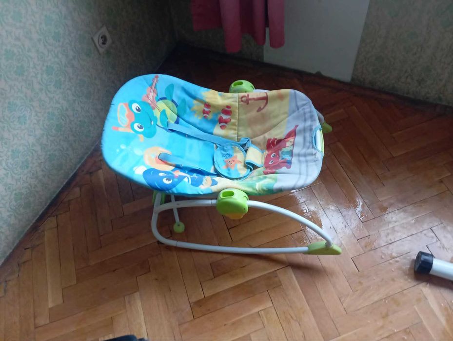 Бебешки шезлонг - употребяван