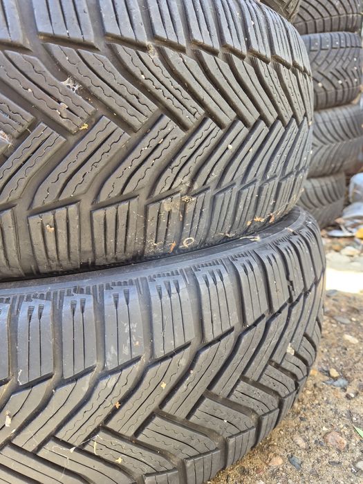 4бр. 205 60 16 Michelin зимни.